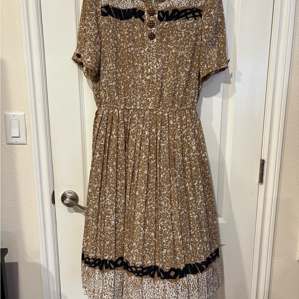 Elegant Brown Patterned Dress